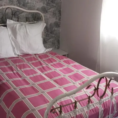 Appartement Maison Dans Particulier 18eme, Wifi, Piscine Chauffee *