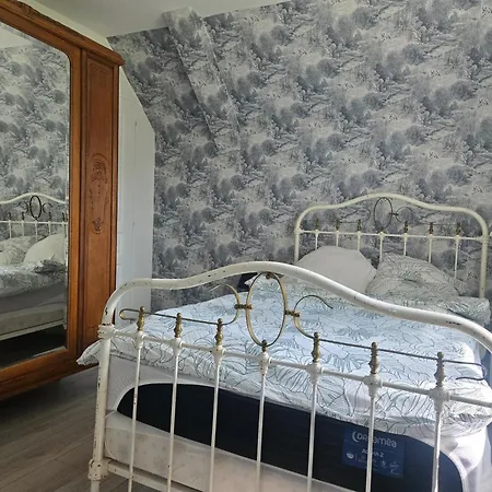 Maison Dans Particulier 18eme, Wifi, Piscine Chauffee Appartement Château-Thierry